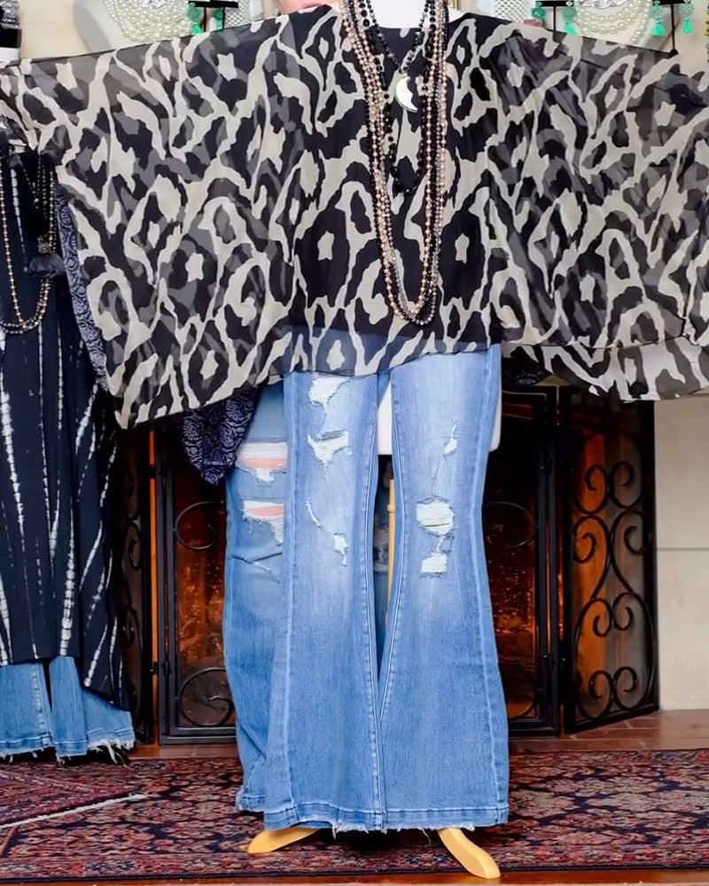 Batwing Sleeve Print Long Sleeve Blouse