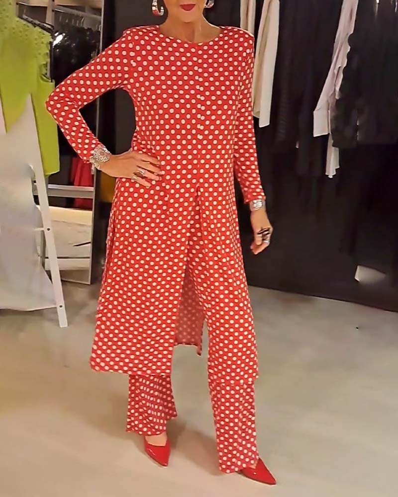 Elegant polka dot slit suit