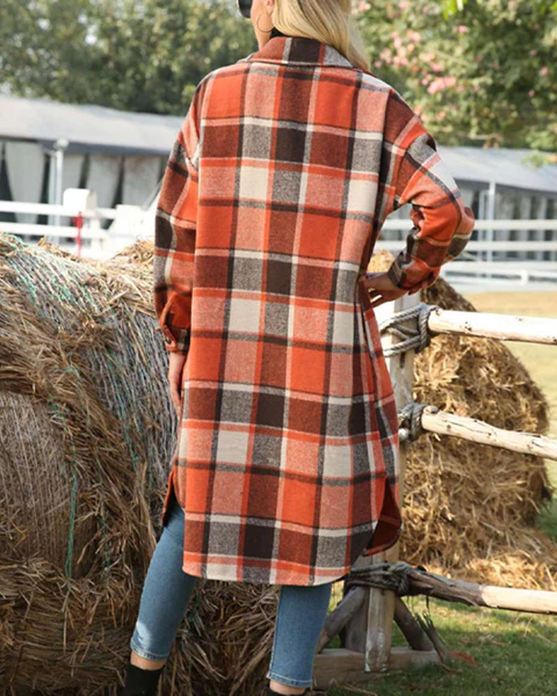 Buttoned lapel plaid coat