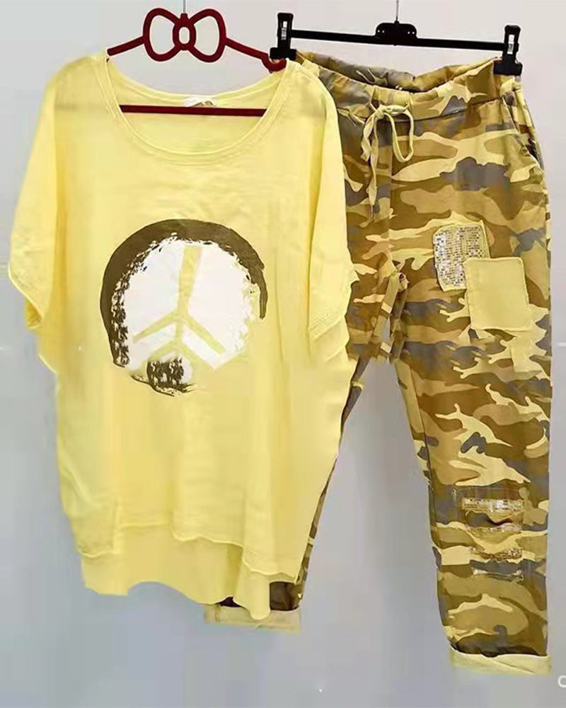 T-shirt and Pant Set in Camouflage Print