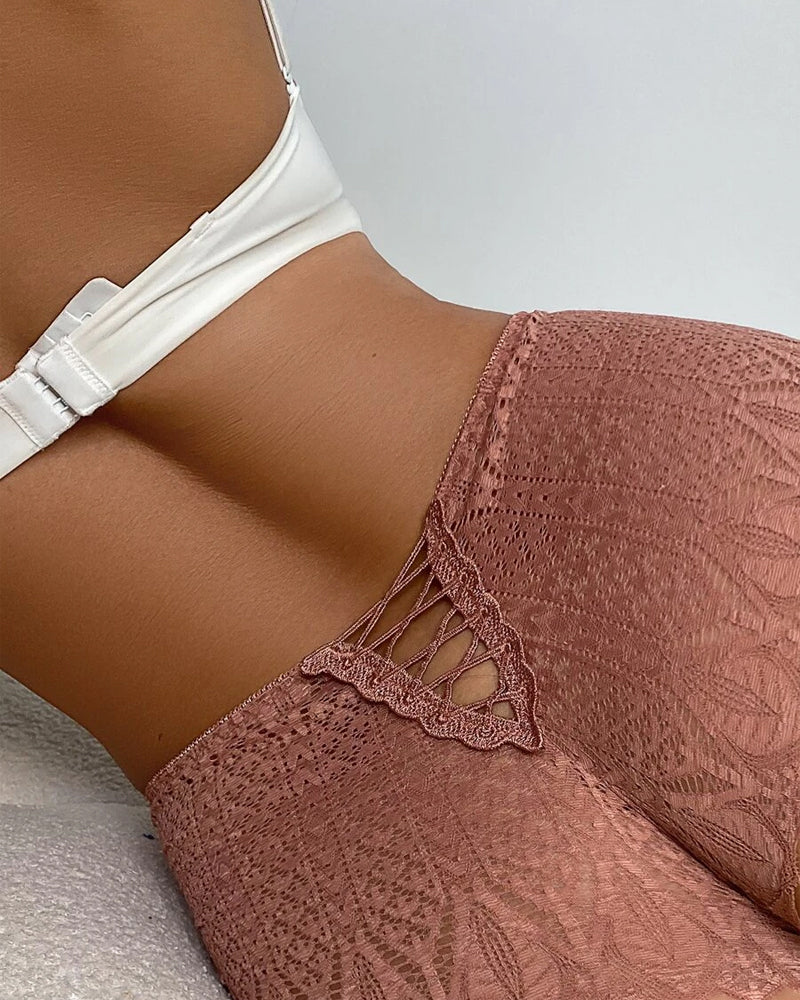 Elegant solid color lace panties