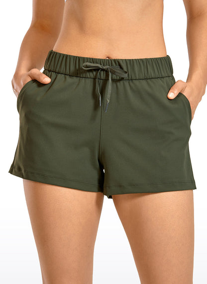 Stretch Mid Rise Pocket Short 2.5"