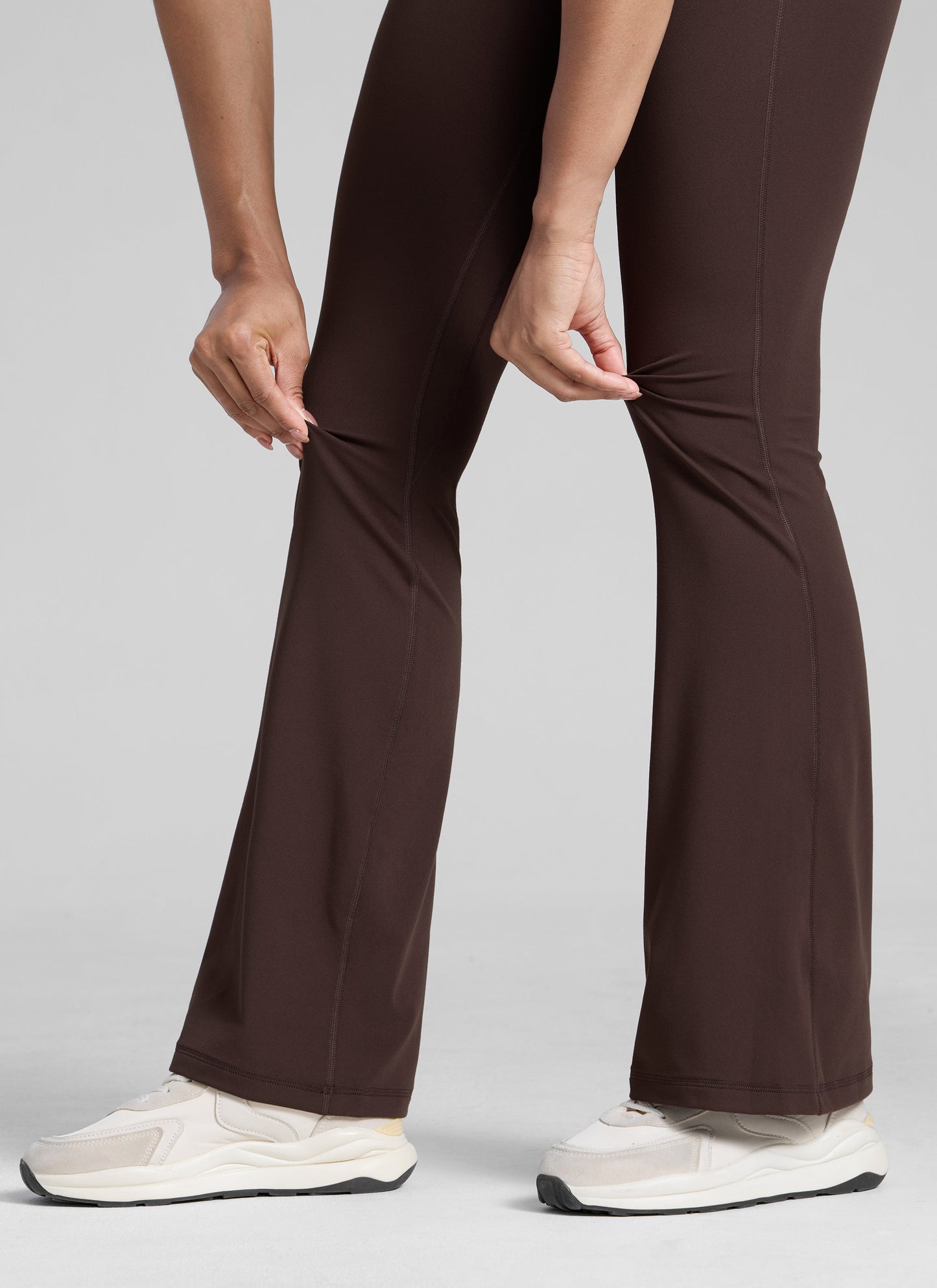Secretsculpt™ No Front Seam Flare Legging 31''