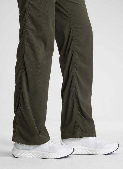Lightweight Straight Leg Pocket Pant 30"