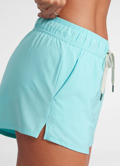 Mid Rise Side Splits Liner Pocket Short 3"
