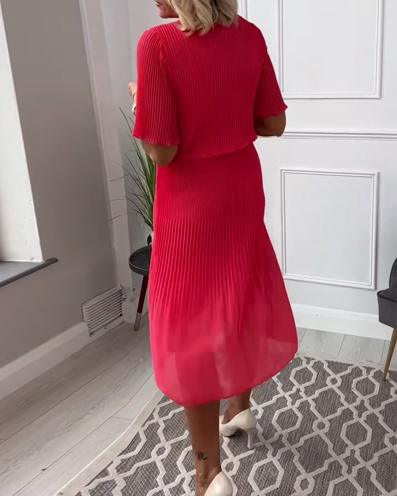 Casual solid color V-neck half-sleeve pleated dress